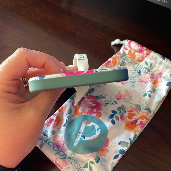 Loopy Case - Picture 6 of 7